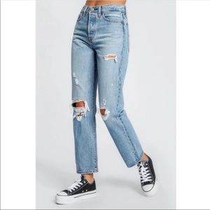 Levi’s wedgie straight jeans
